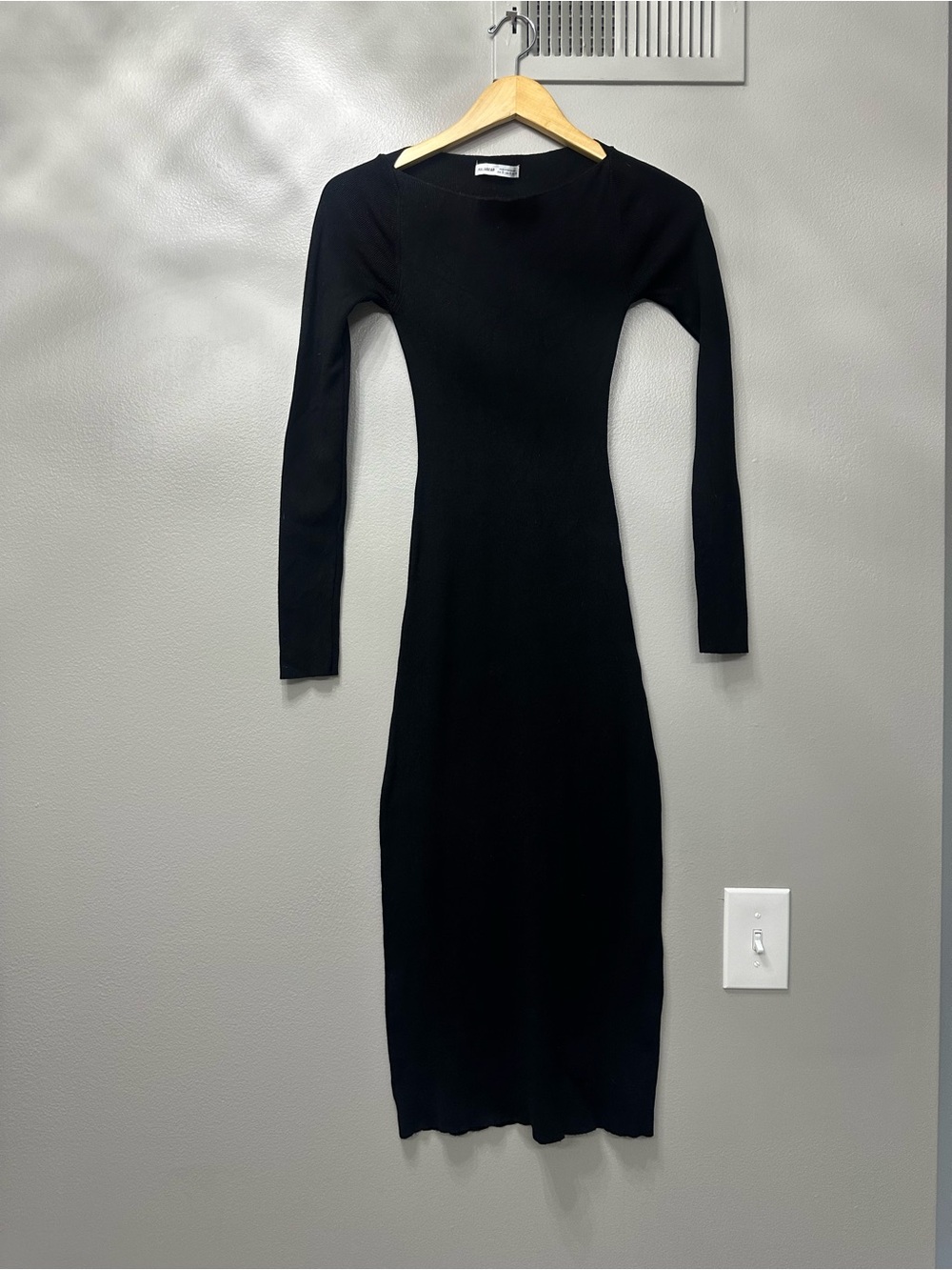 Pull&Bear Black Long-Sleeve Midi Bodycon Dress